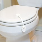 Toilet Lock/Strap Bream Baby