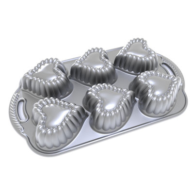 NordicWare 6-Heart Cakelet Pan