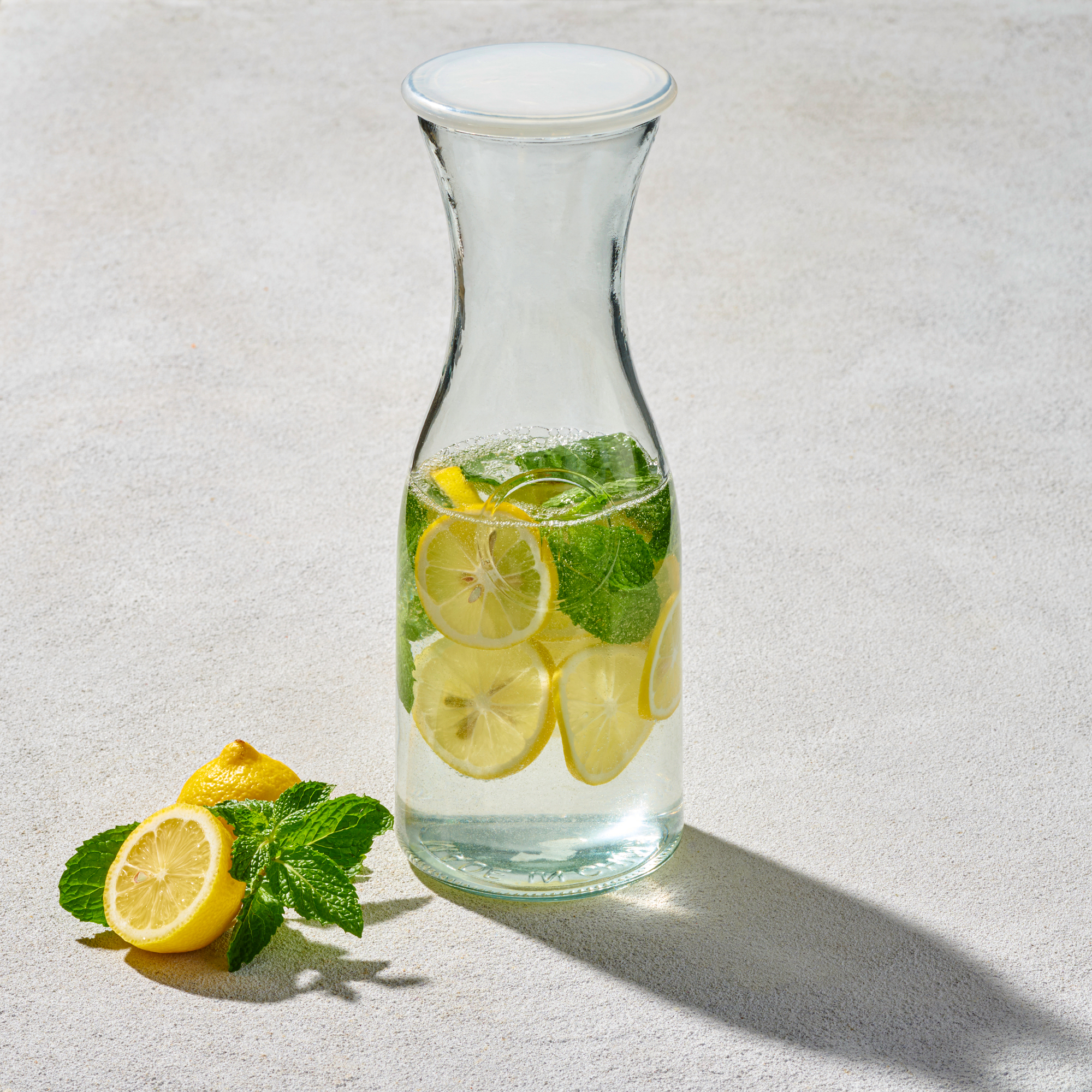 Carafe 1-Litre w/Lid VIKKO