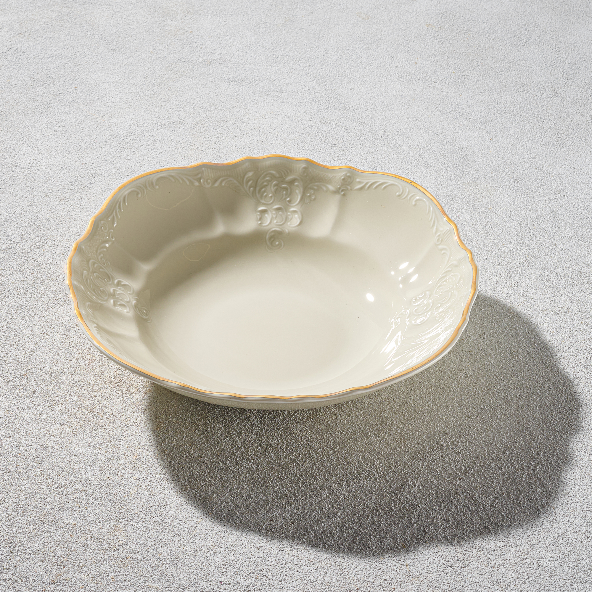Bernadotte Ivory/Gold ServBowl