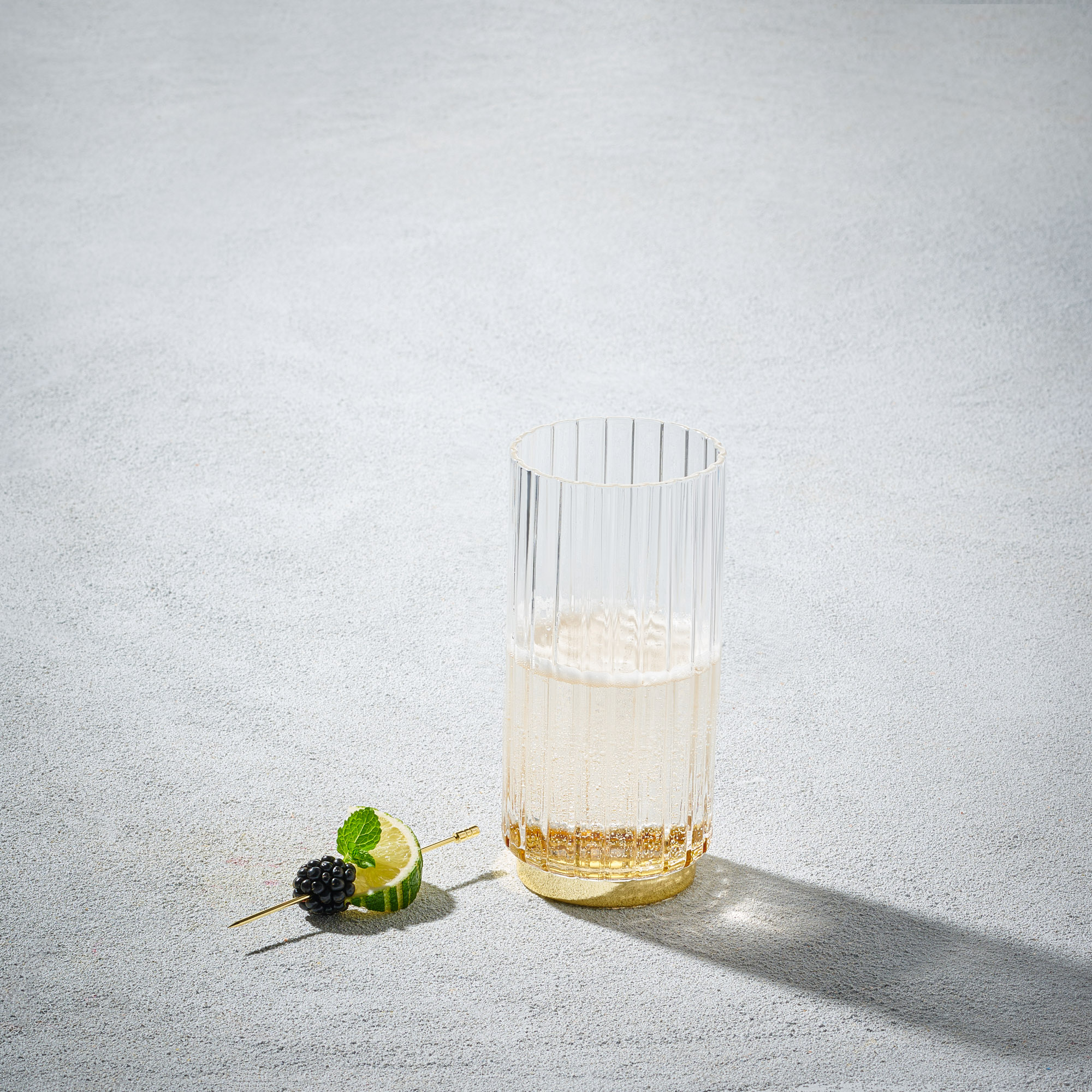 Elegant Gold 15.5oz Hiball